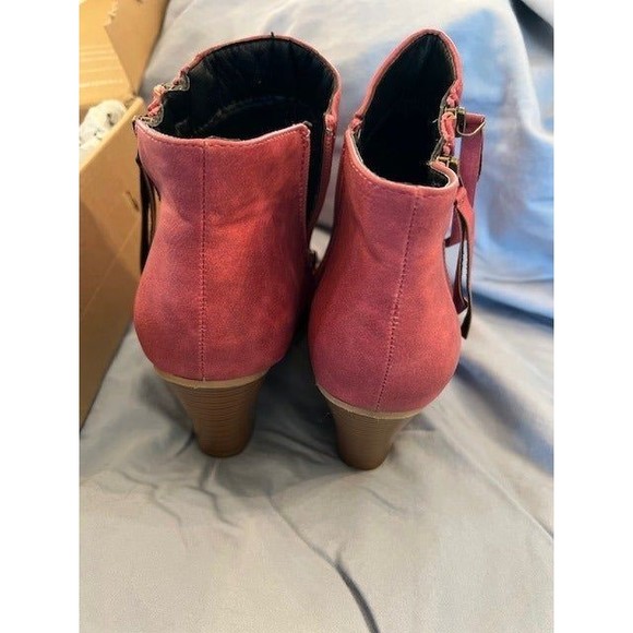 Journee Collection Vally Booties - Picture 9 of 12